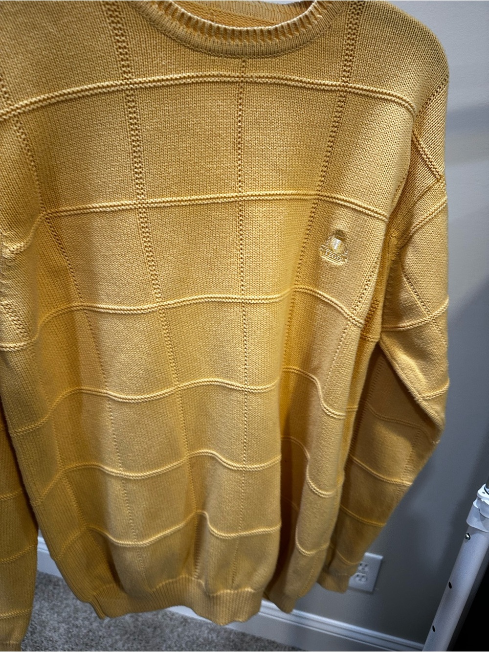 Izod Men's Yellow Mustard Grid Crewneck Sweater